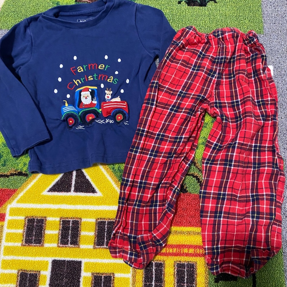 JoJo Maman Bebe Christmas Santa Blue Red Pajama Set pajamas shirt Pants boy 3 4